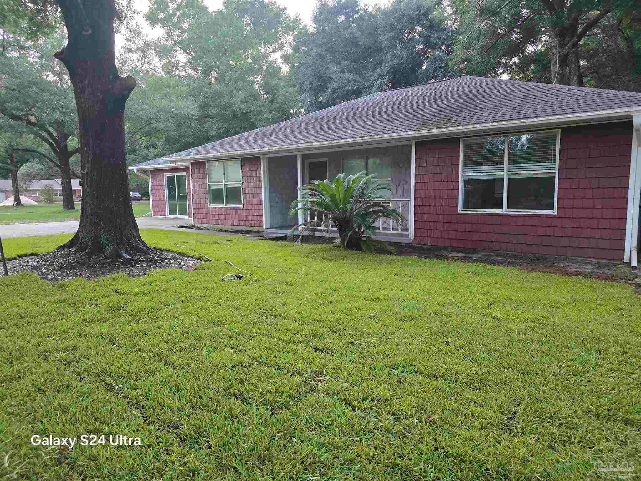 6358 Dixie Rd, Milton, FL 32570