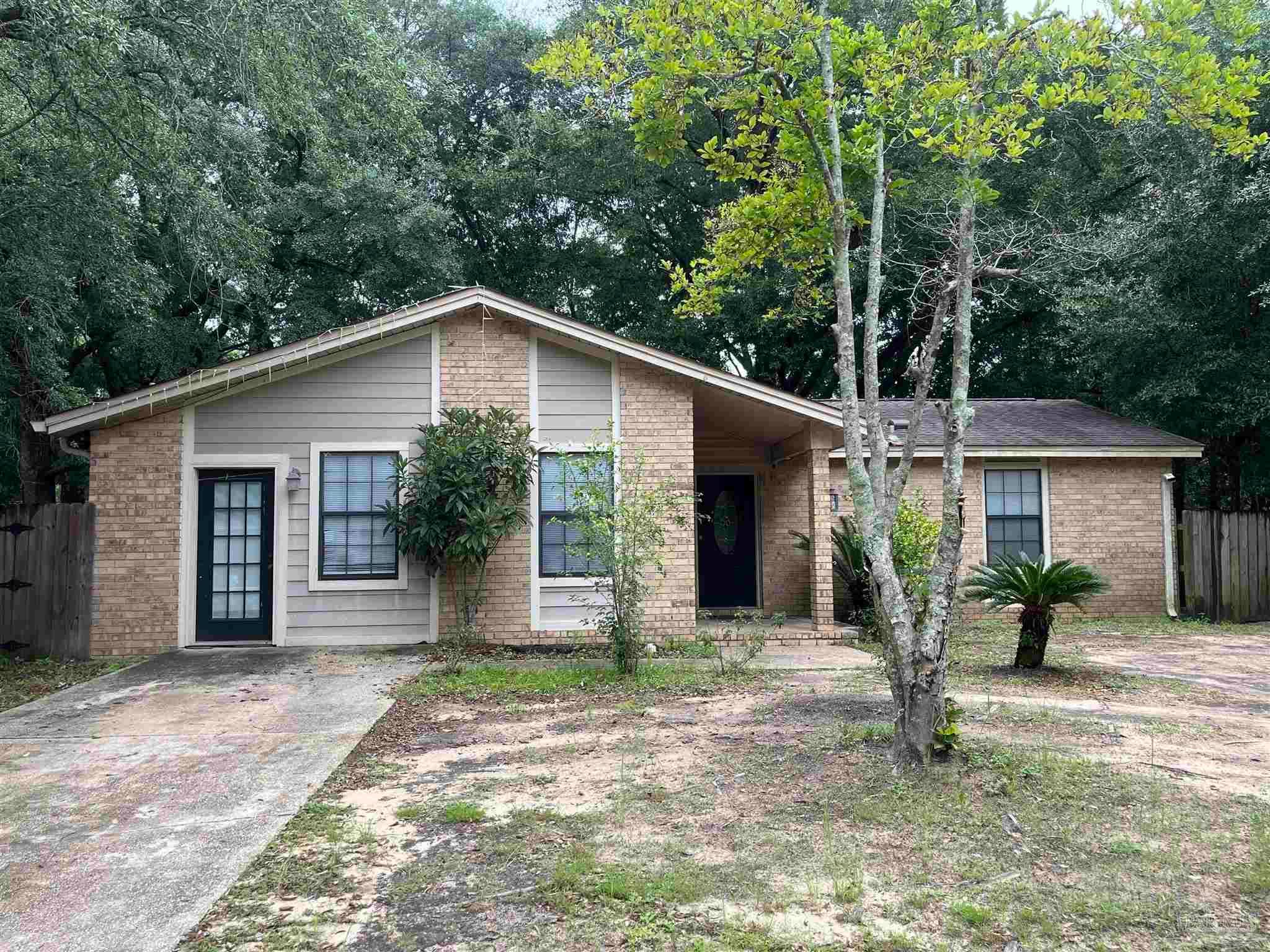 5898 Independence Dr, Milton, FL 32570