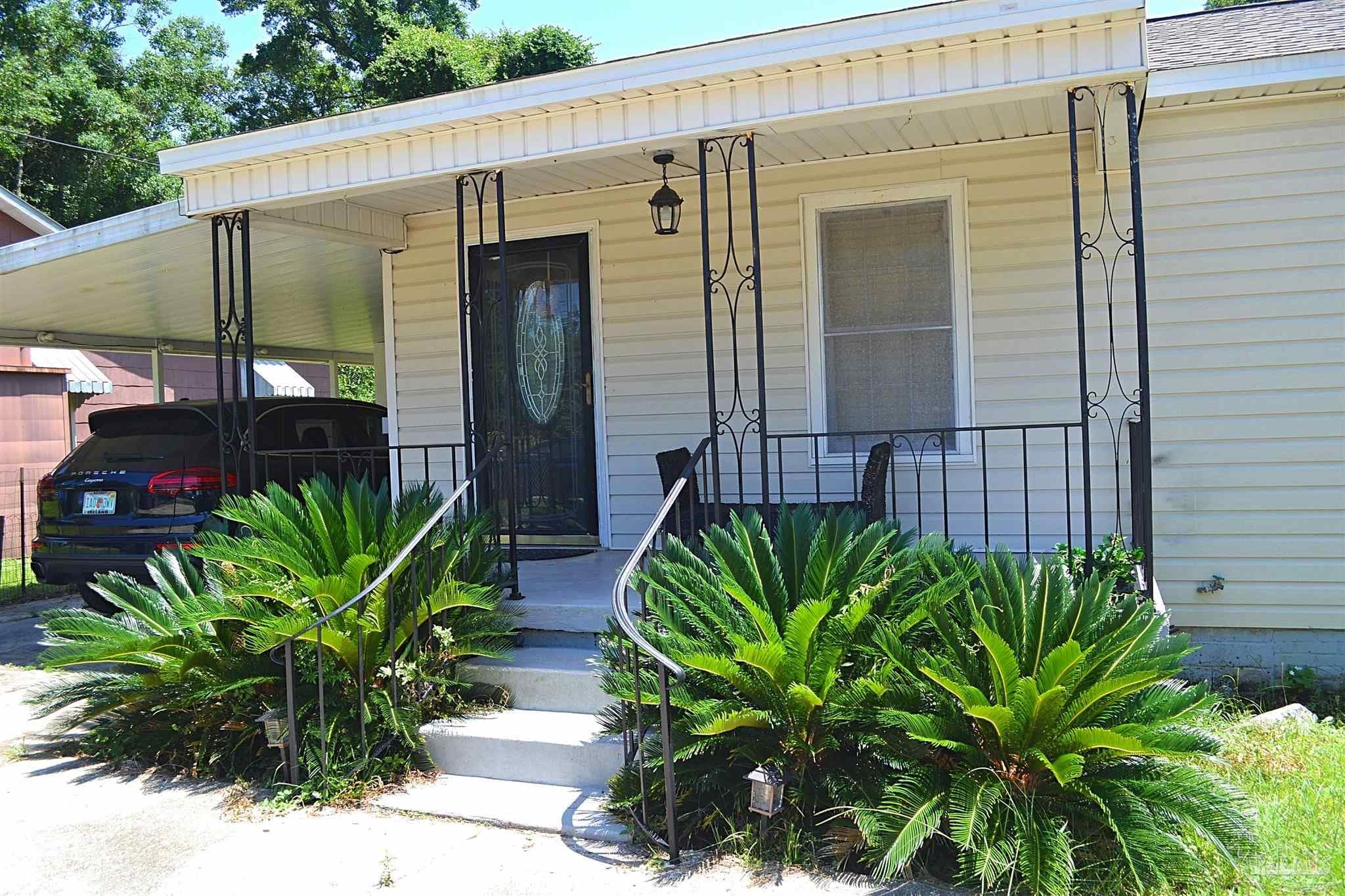39 Sandalwood St, Pensacola, FL 32505