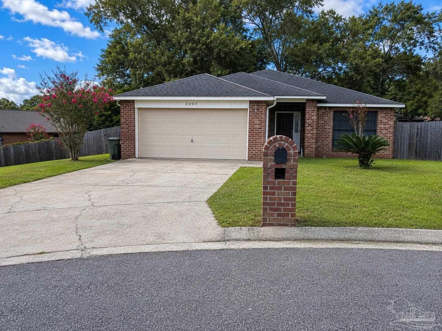 2007 Gren Mill Ct, Cantonment, FL 32533