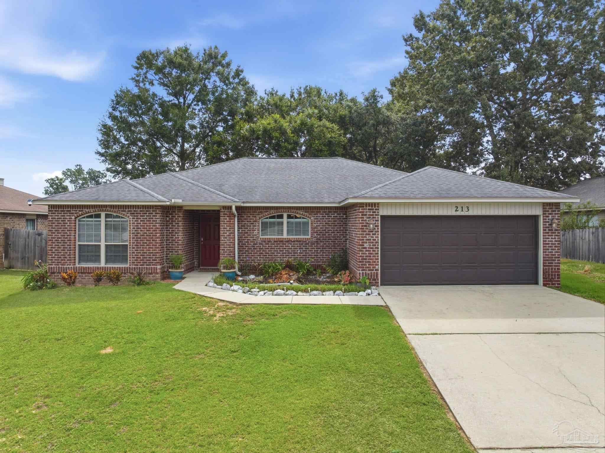 213 Millet Cir, Cantonment, FL 32533