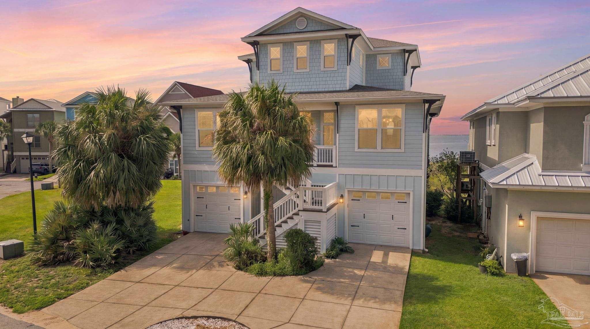 1143 Sawgrass Dr, Gulf Breeze, FL 32563