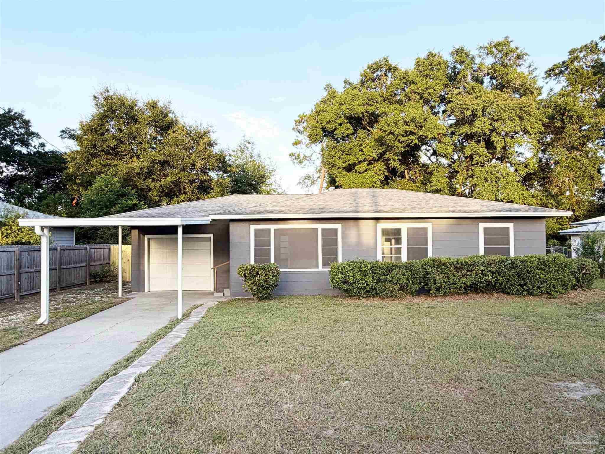 240 Callaway Ave, Pensacola, FL 32505