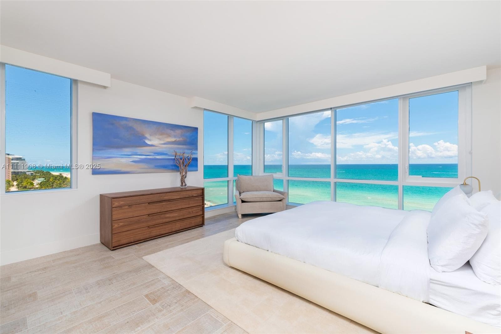 102 24th St # 1019, Miami Beach, FL 33139