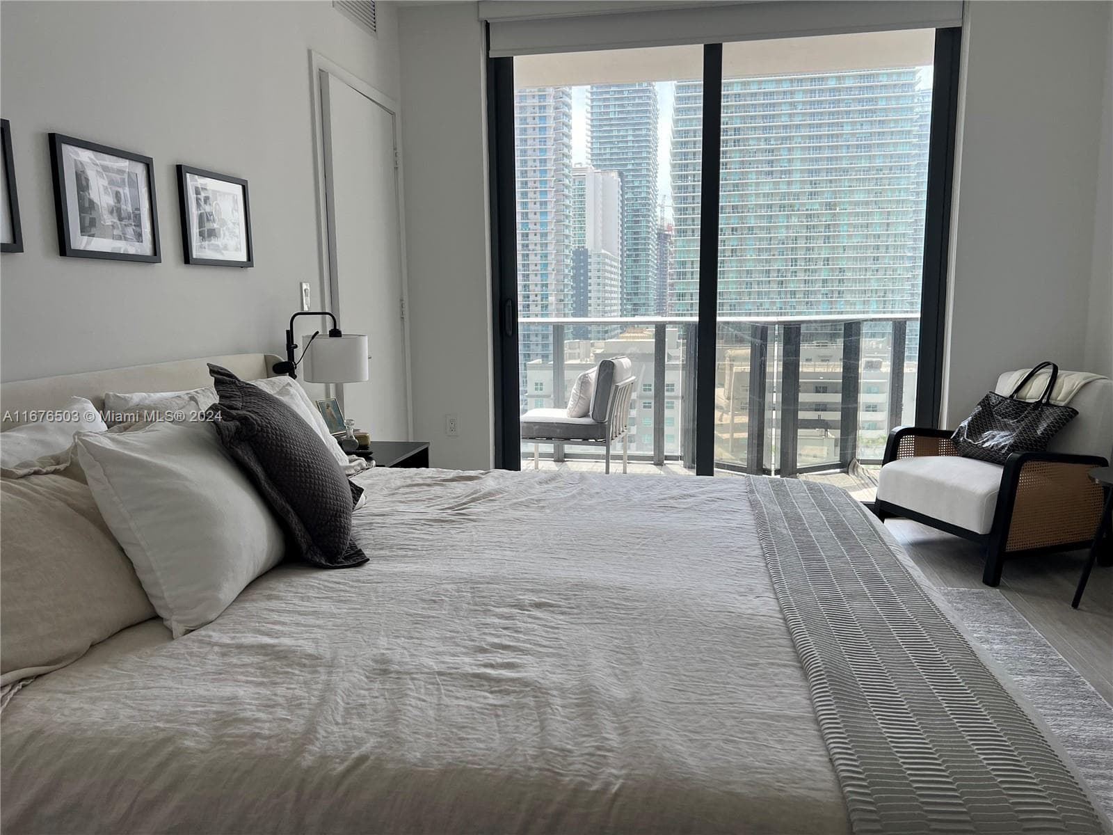 55 SW 9th St # 1604, Miami, FL 33130