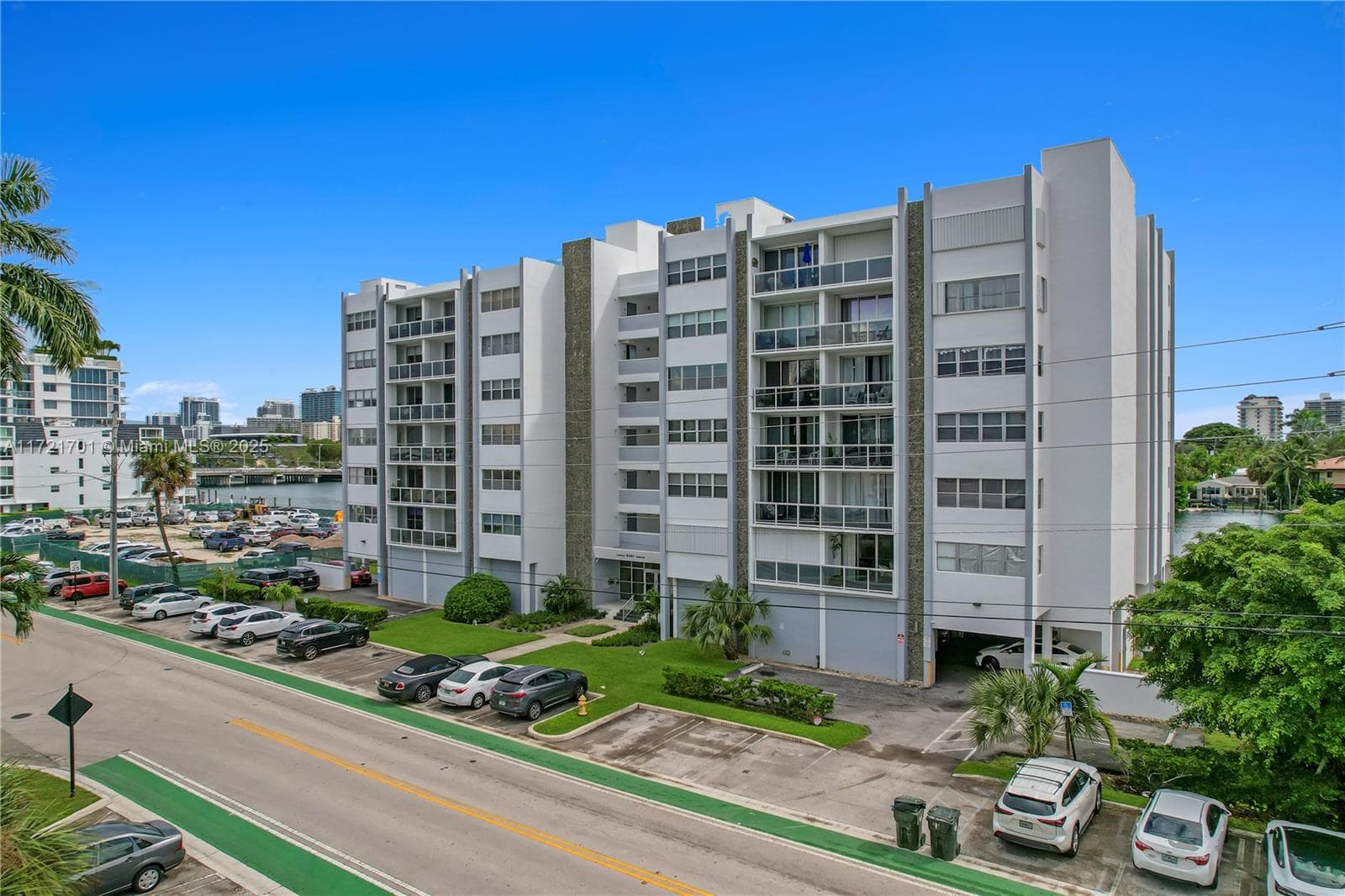 9381 E Bay Harbor Dr # 401N, Bay Harbor Islands, FL 33154