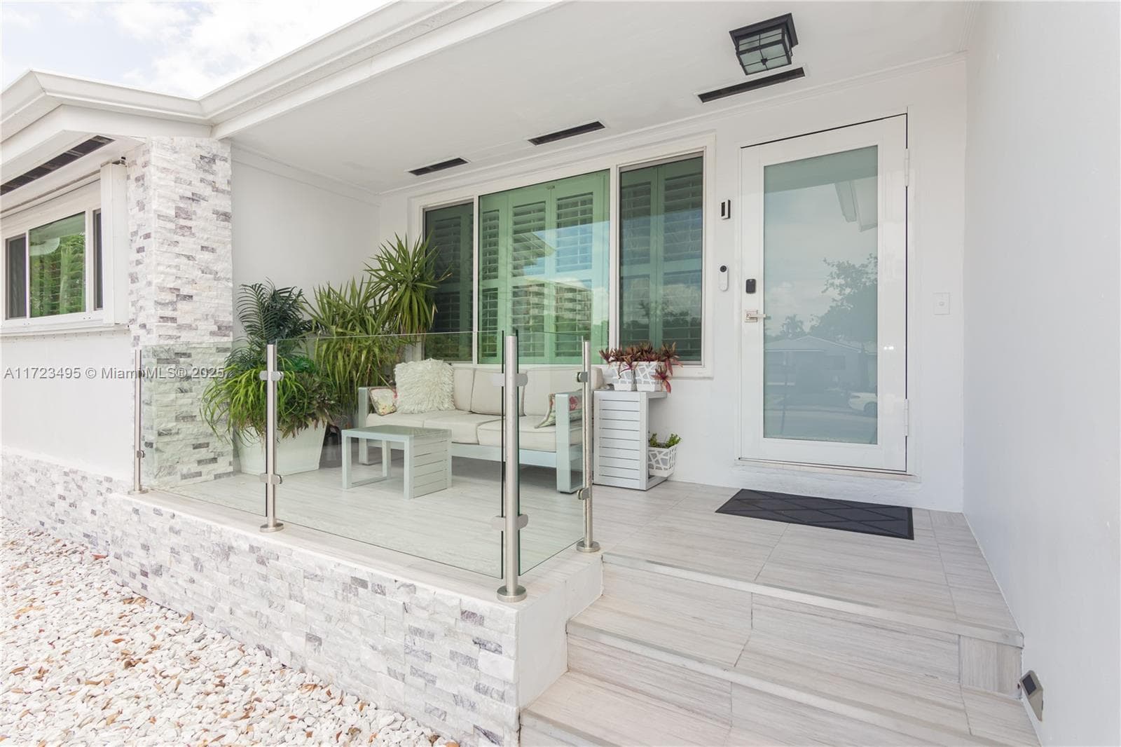 7549 Adventure Ave, North Bay Village, FL 33141