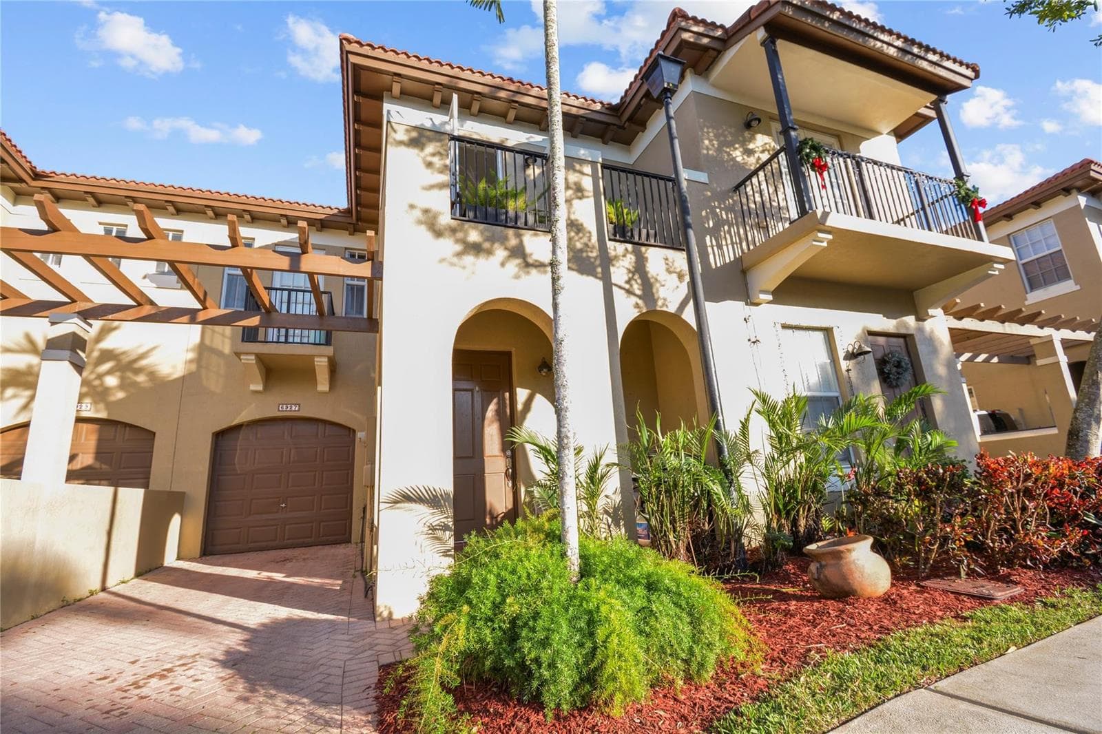 6927 Julia Gardens Drive, Coconut Creek, FL 33073