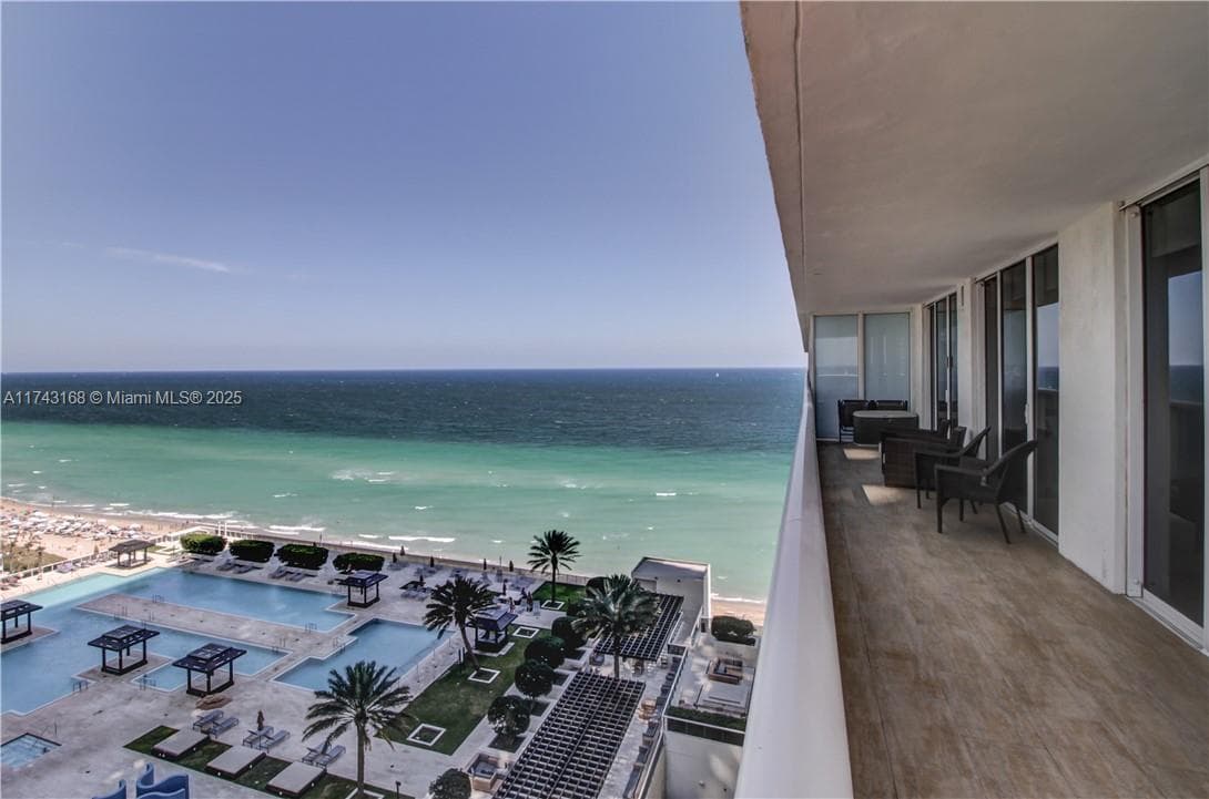 1830 S Ocean Dr # 1708, Hallandale Beach, FL 33009