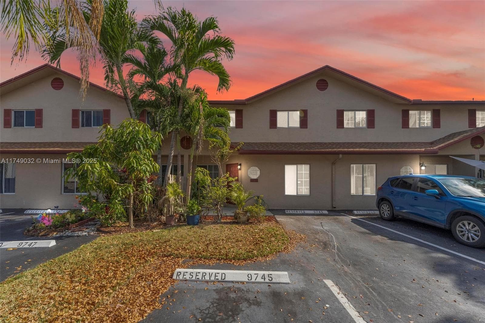 9745 NW 37th St # 9745, Sunrise, FL 33351