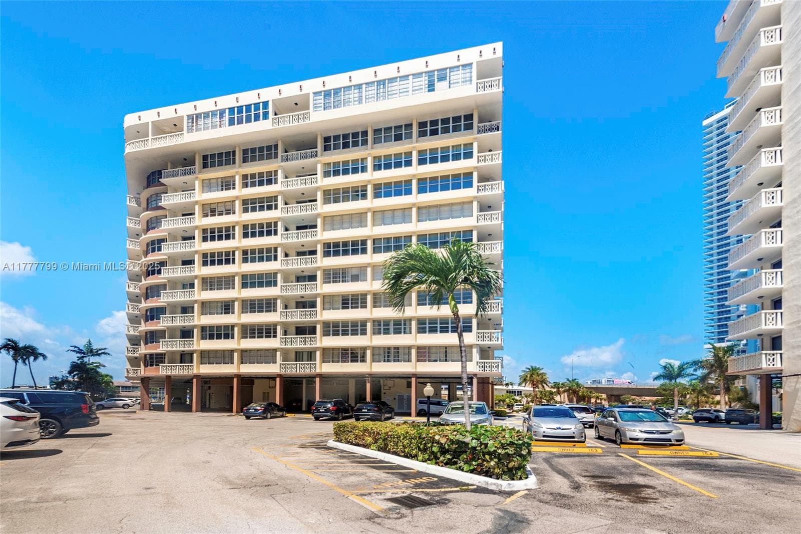 1817 S Ocean Dr # 628, Hallandale Beach, FL 33009