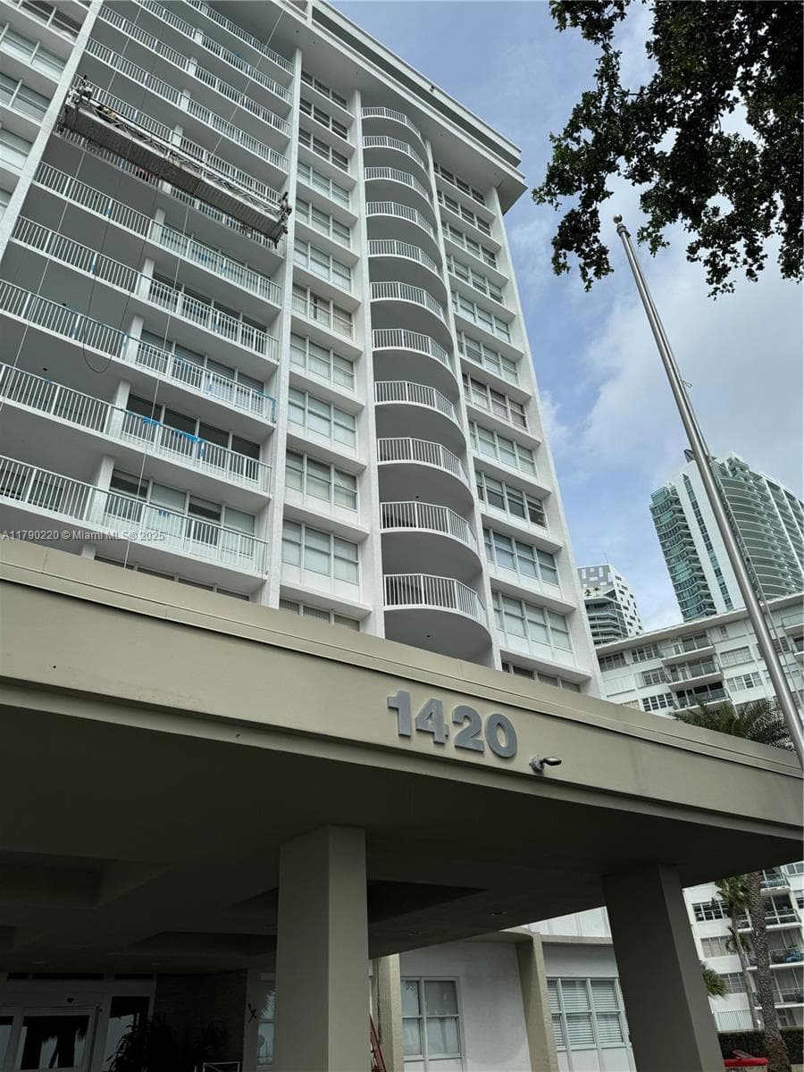 1420 Brickell Bay Dr # 103A1, Miami, FL 33131