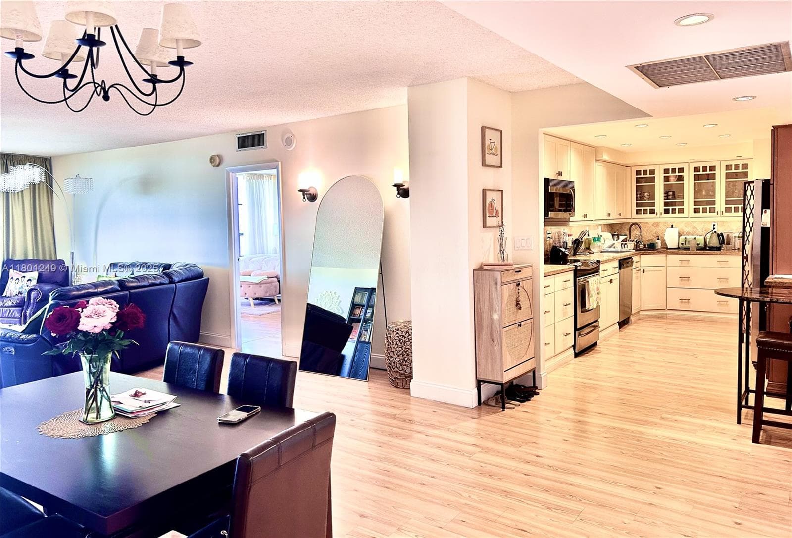 600 Three Islands Blvd # 905, Hallandale Beach, FL 33009