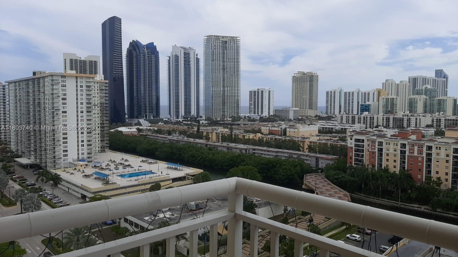 251 174th St # 1711, Sunny Isles Beach, FL 33160