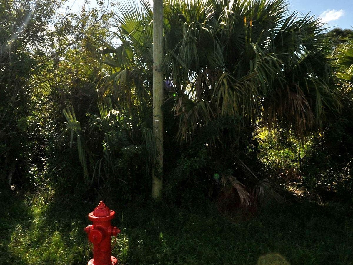884 SW Mccoy Avenue, Port St. Lucie, FL 34953