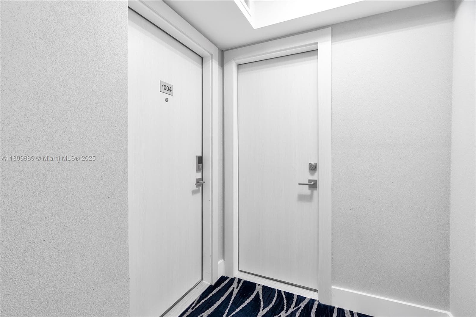 1904 S Ocean Dr # 1004, Hallandale Beach, FL 33009