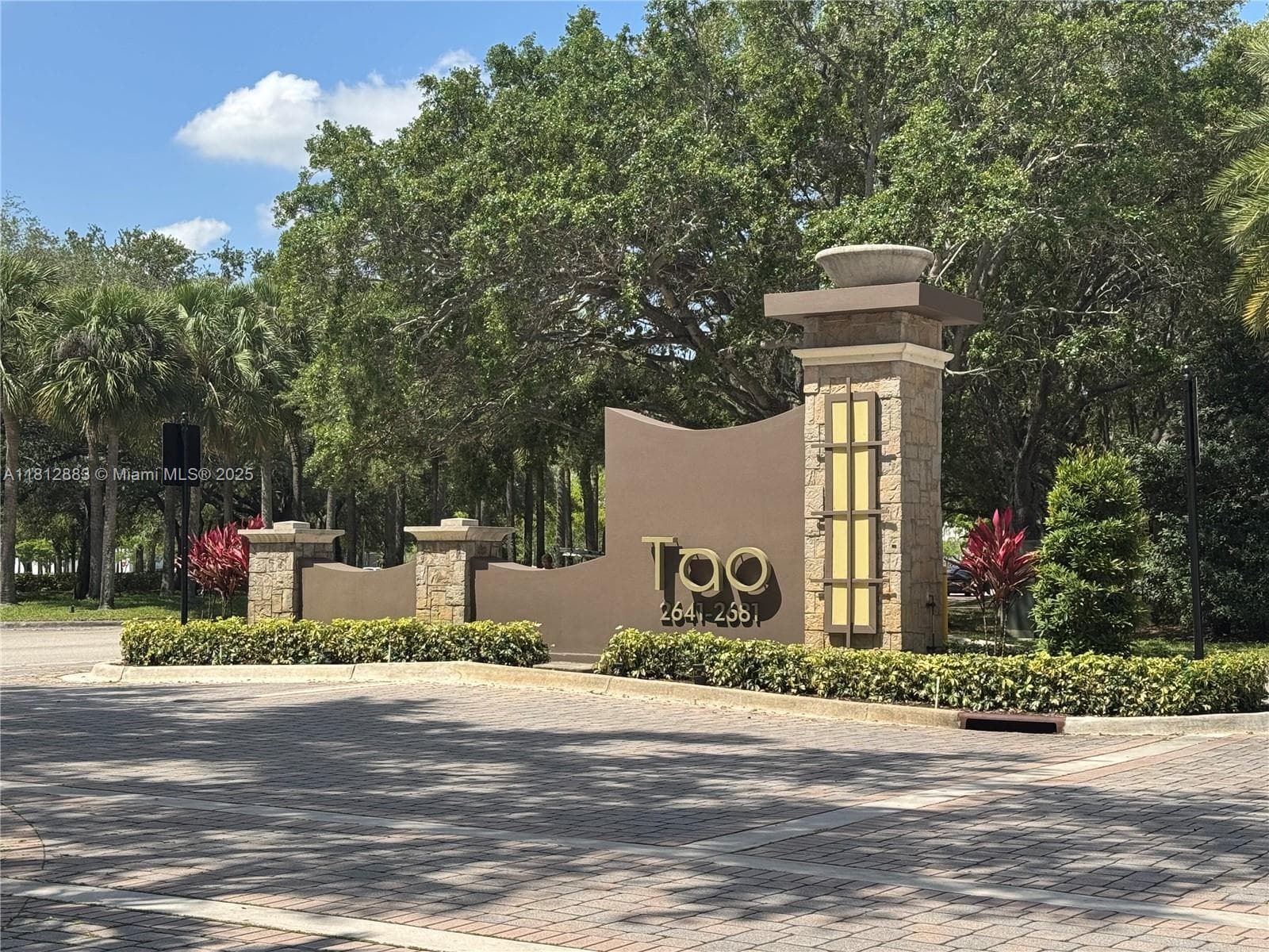 2641 N Flamingo Rd # 1001N, Sunrise, FL 33323
