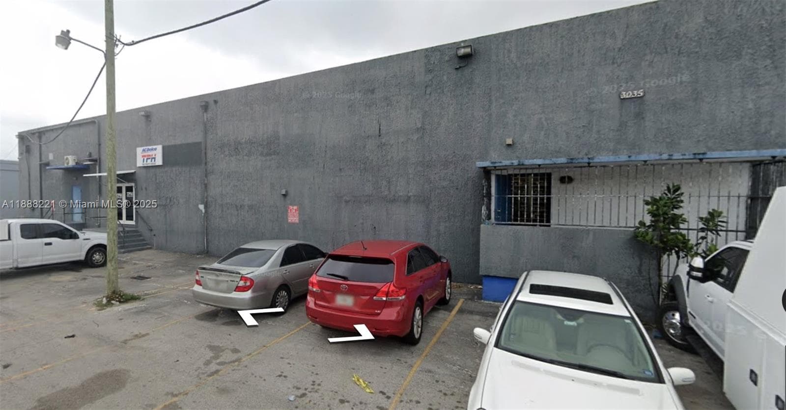 3035 NW 40th St, Miami, FL 33142