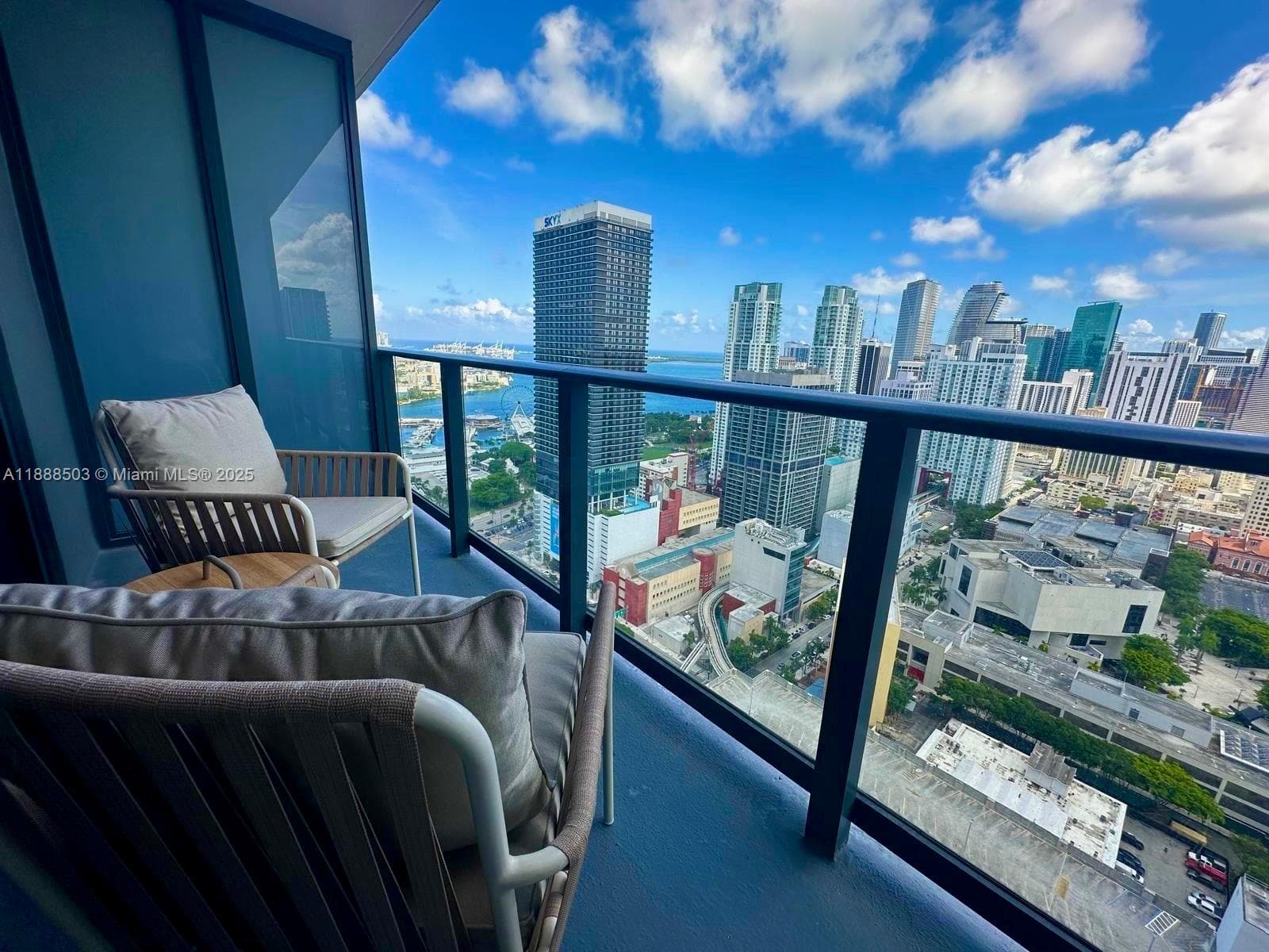 159 NE 6th St # 3306, Miami, FL 33132