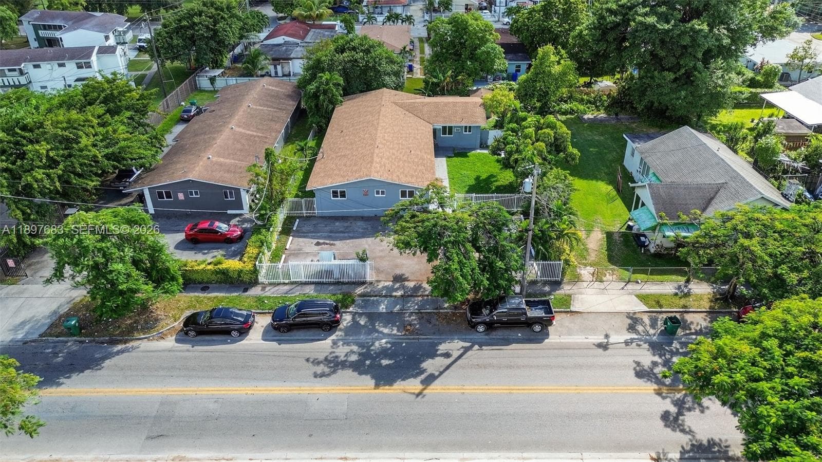 1864 NW 28th St, Miami, FL 33142