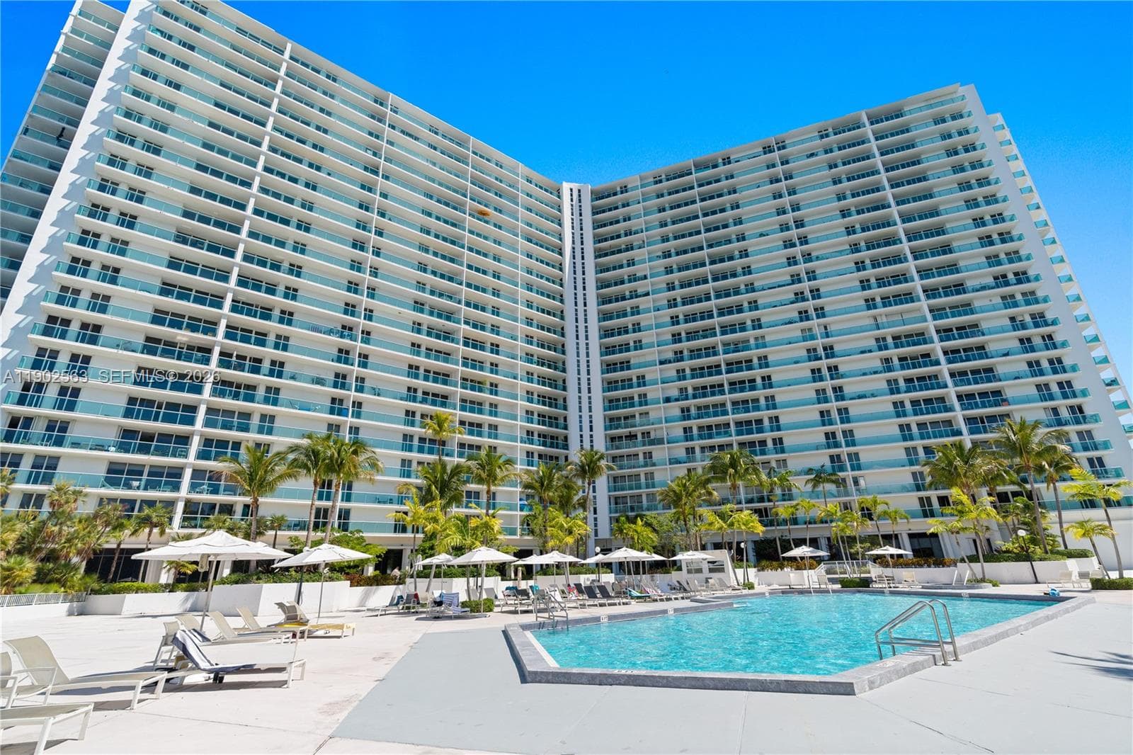 100 Bayview Dr # 1901, Sunny Isles Beach, FL 33160