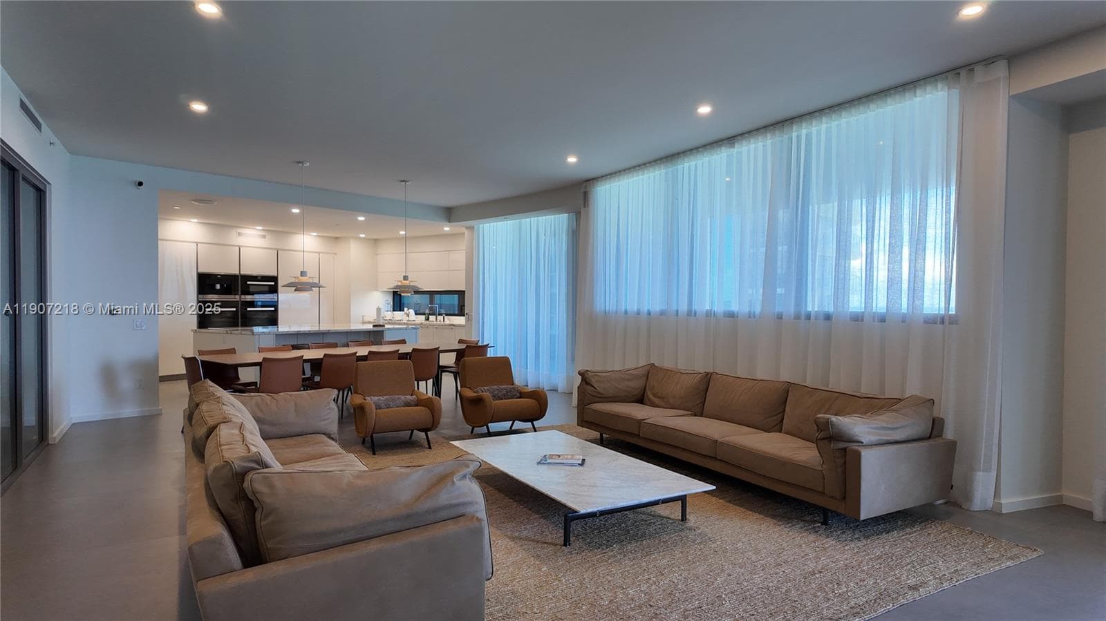 18555 Collins Ave # 905, Sunny Isles Beach, FL 33160