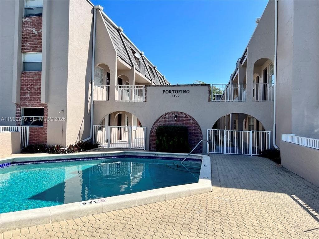 1100 SE 4th Ave # 10, Deerfield Beach, FL 33441