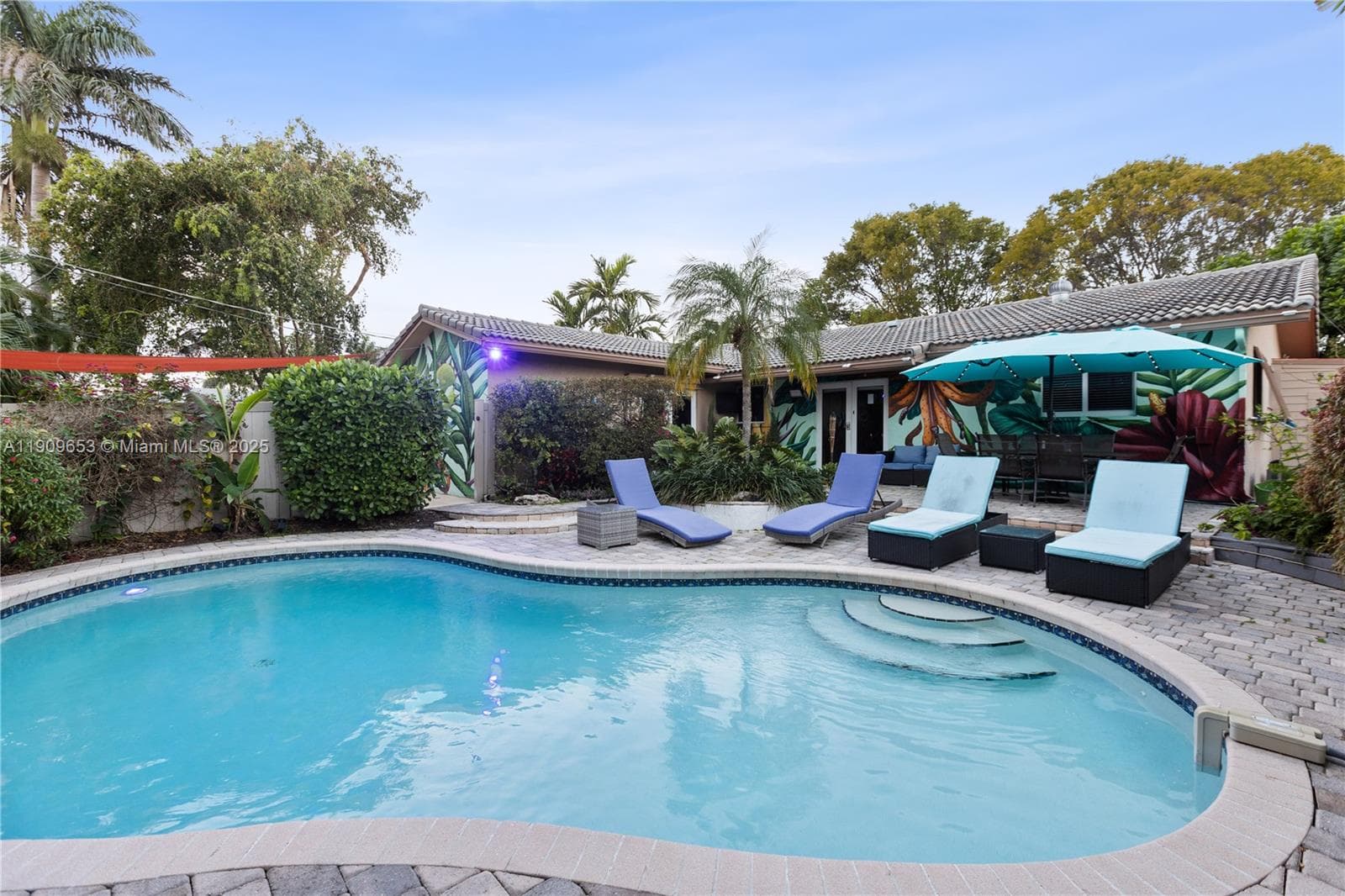 418 SE 3rd Ter # 0, Dania Beach, FL 33004