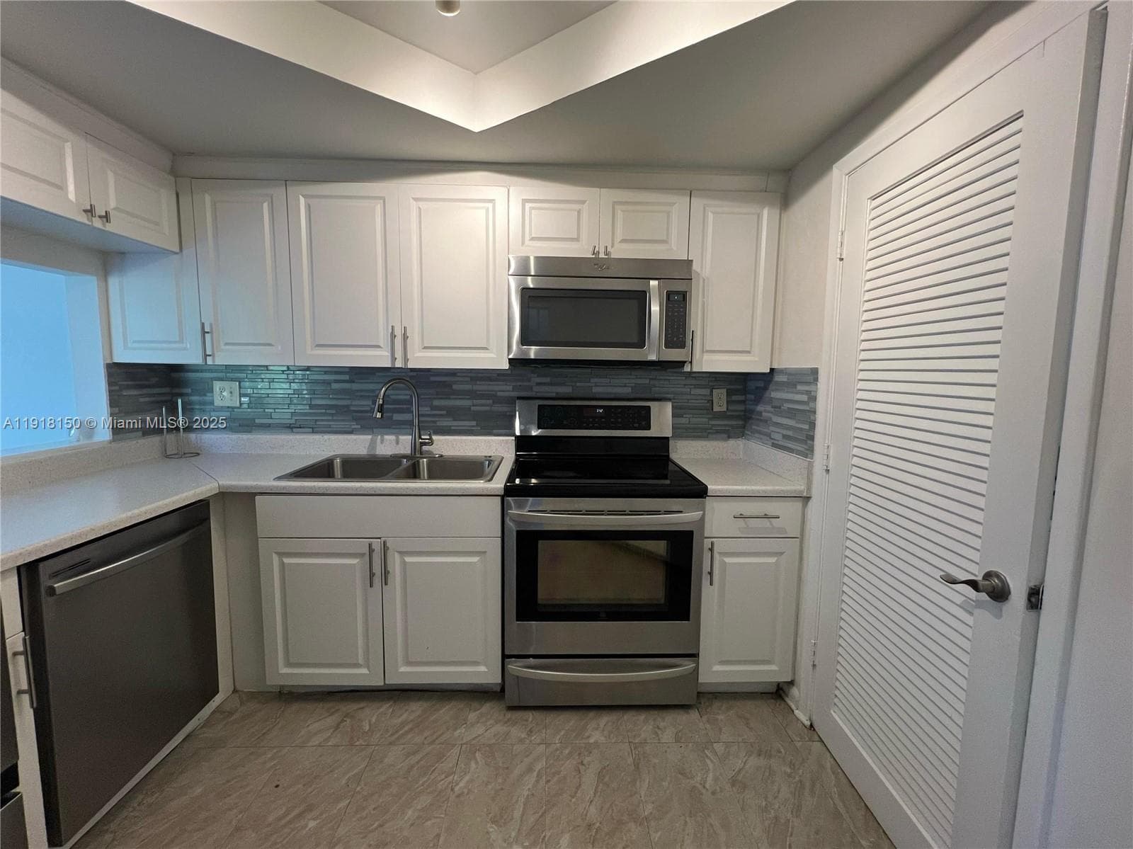 721 SE 1st Way # B18, Deerfield Beach, FL 33441