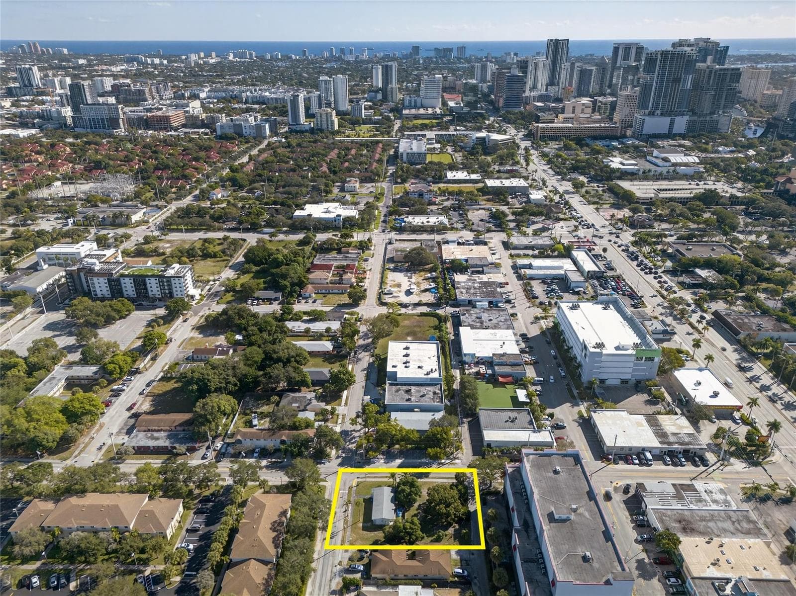 900 NW 2nd Street, Fort Lauderdale, FL 33311