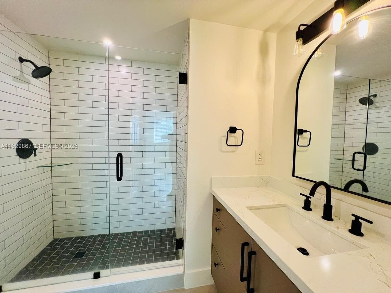 8000 N Nob Hill Rd # 204, Tamarac, FL 33321
