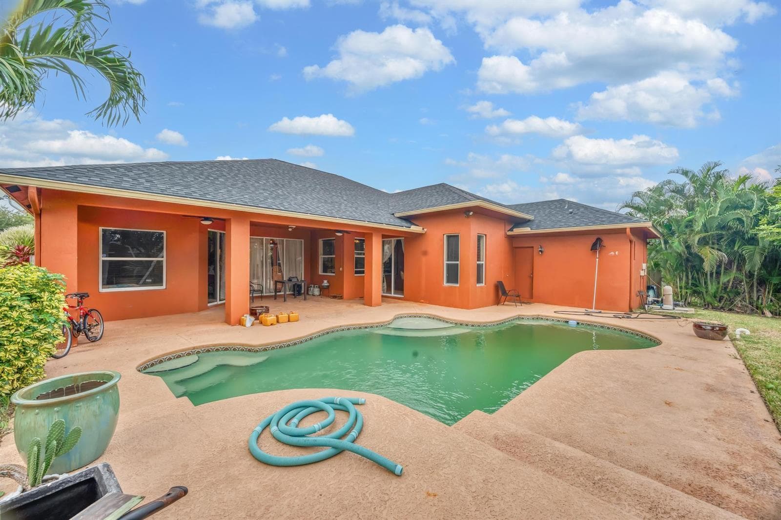 624 SW Nichols Terrace, Port St. Lucie, FL 34953