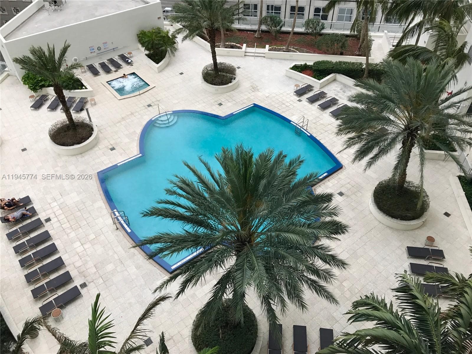 300 S Biscayne Blvd # T-1803, Miami, FL 33131