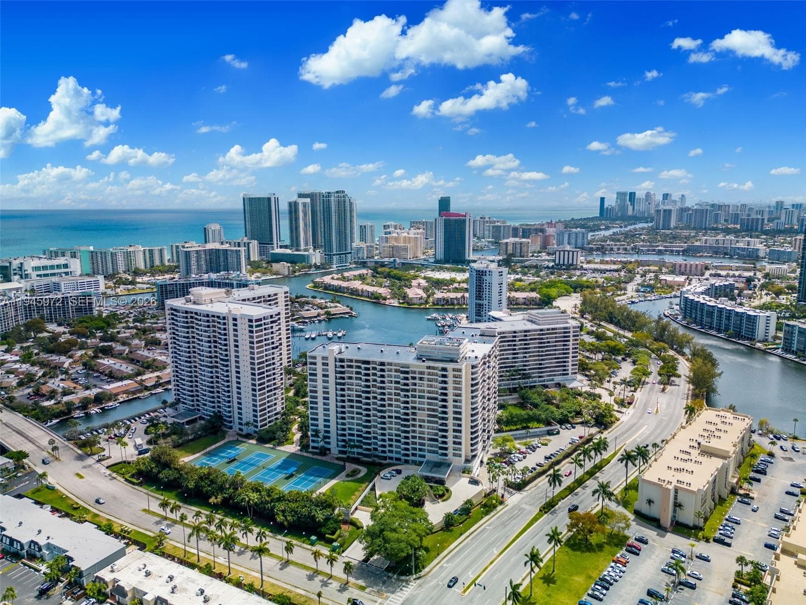 600 Three Islands Blvd # 606, Hallandale Beach, FL 33009