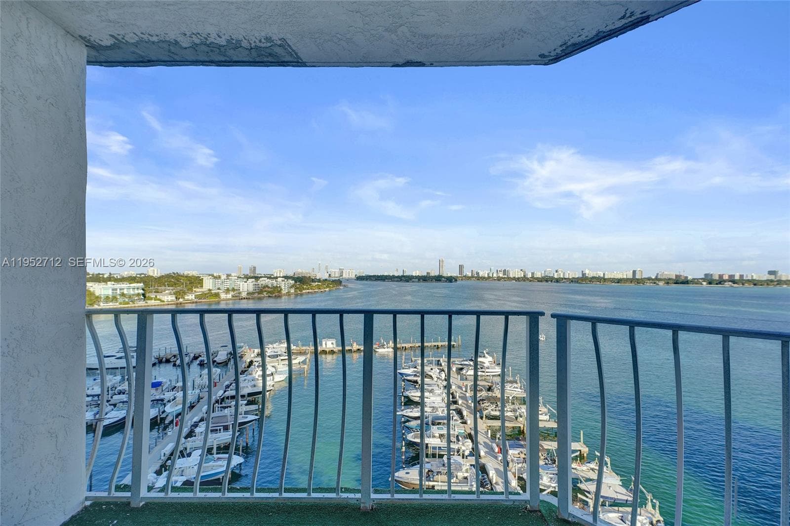 7601 E Treasure Dr # 1120, North Bay Village, FL 33141