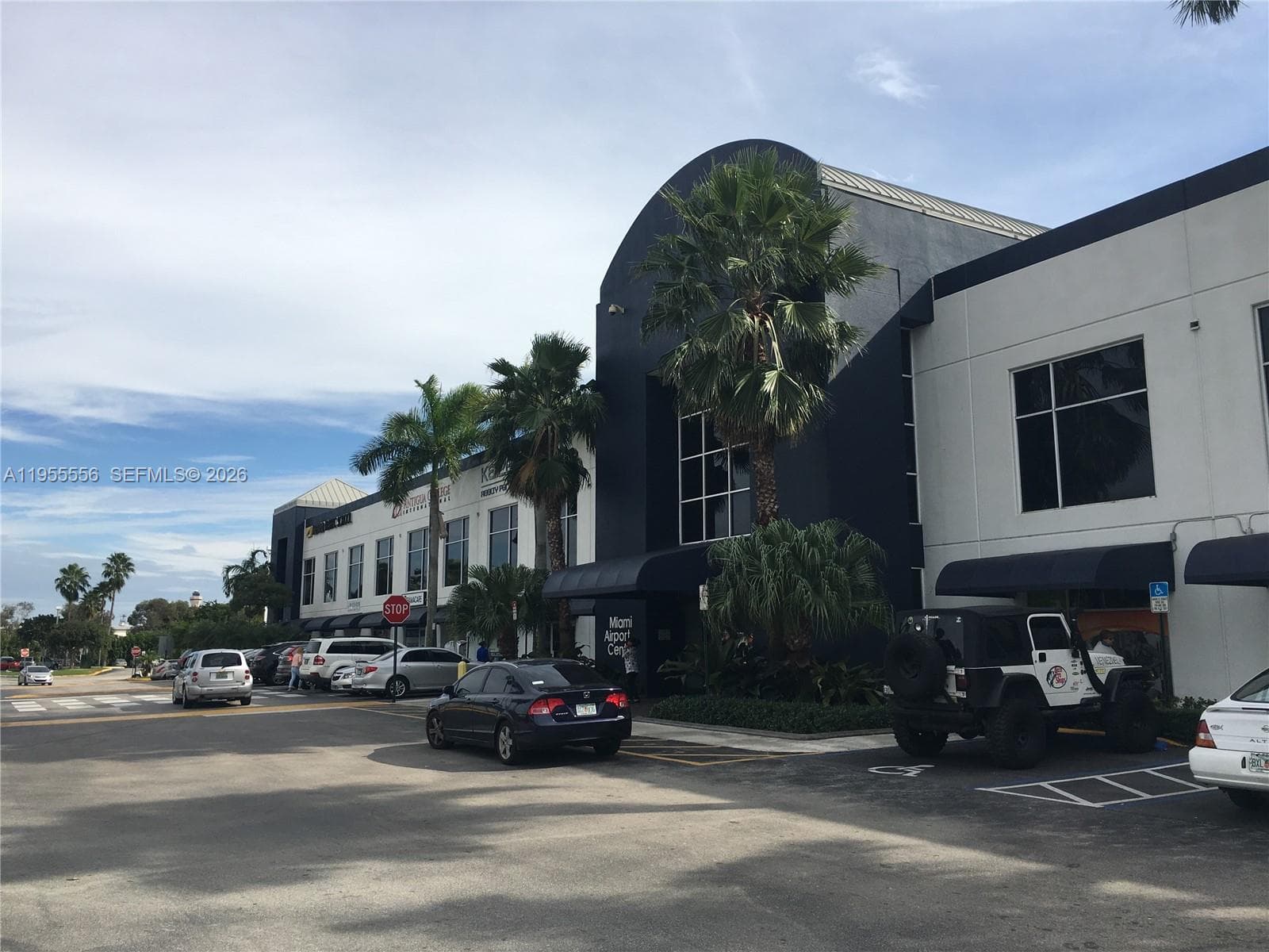 7500 NW 25th St # 256, Miami, FL 33122