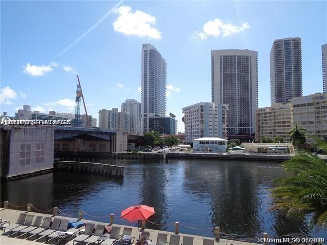 2600 E Hallandale Beach Blvd # T301, Hallandale Beach, FL 33009