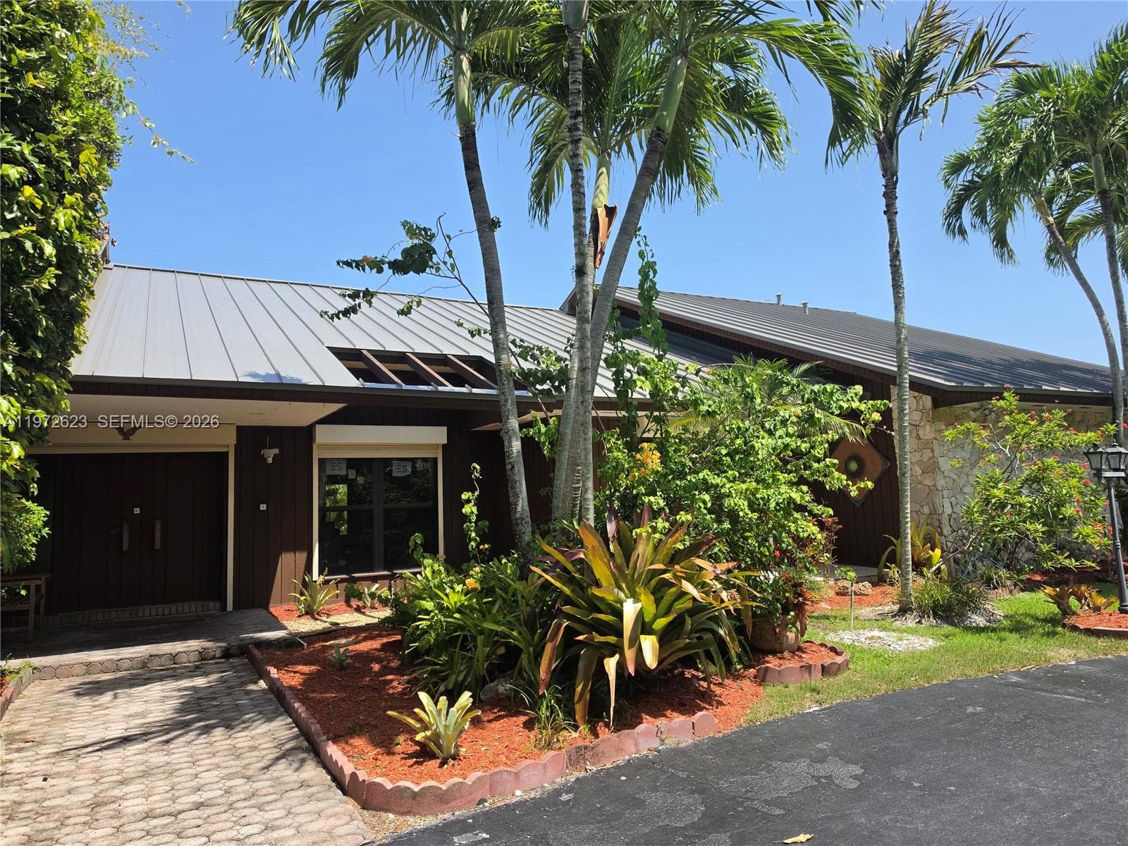 15305 SW 74th Ct, Palmetto Bay, FL 33157