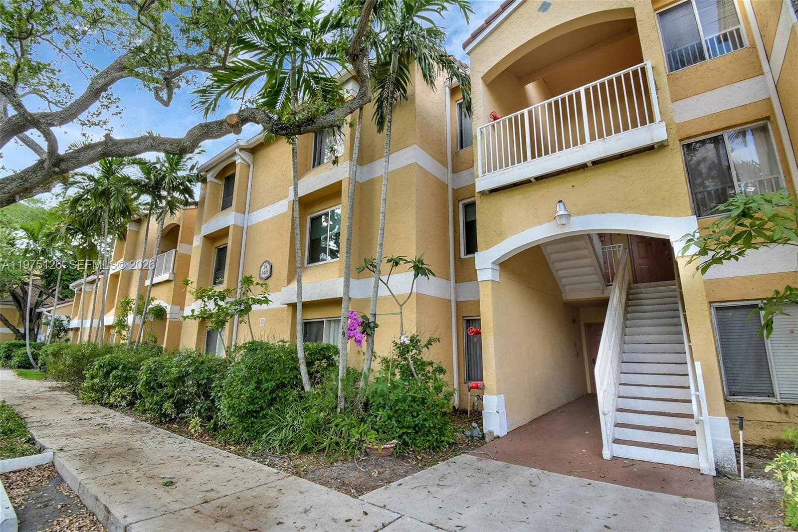 2445 NW 33rd St # 1410, Oakland Park, FL 33309