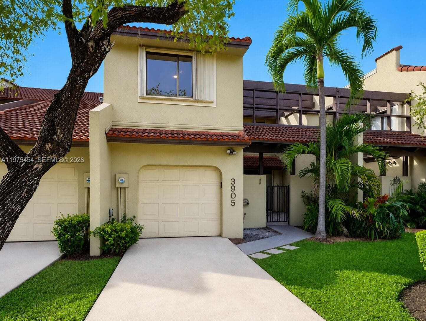 3905 Adra Ave # J-46B, Doral, FL 33178