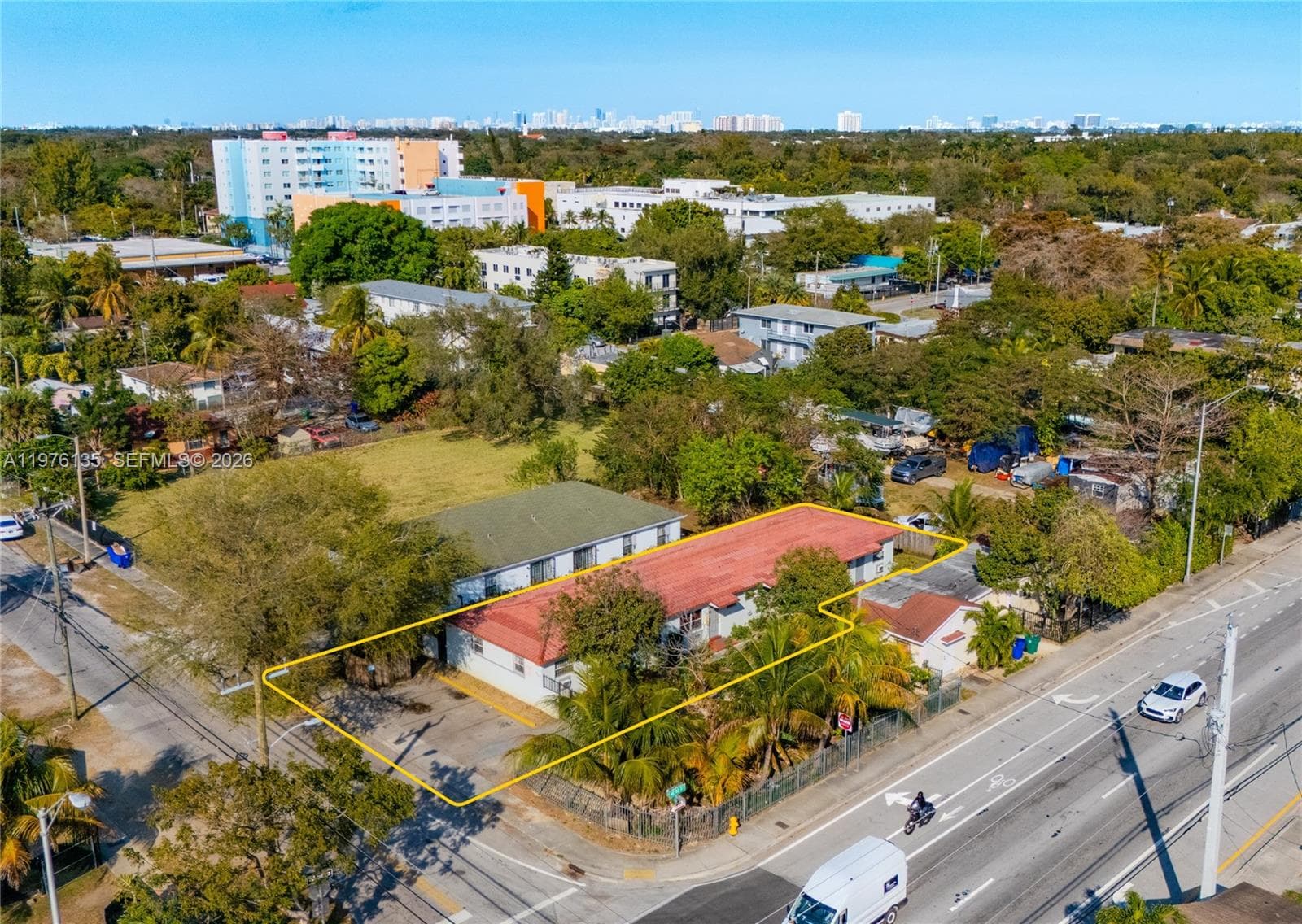 8213 NE 1st Ave, Miami, FL 33138