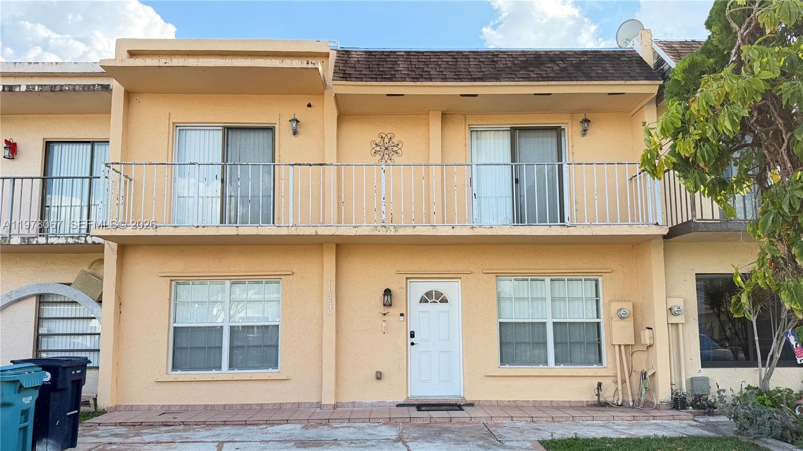 11249 SW 33rd Cir Pl, Miami, FL 33165