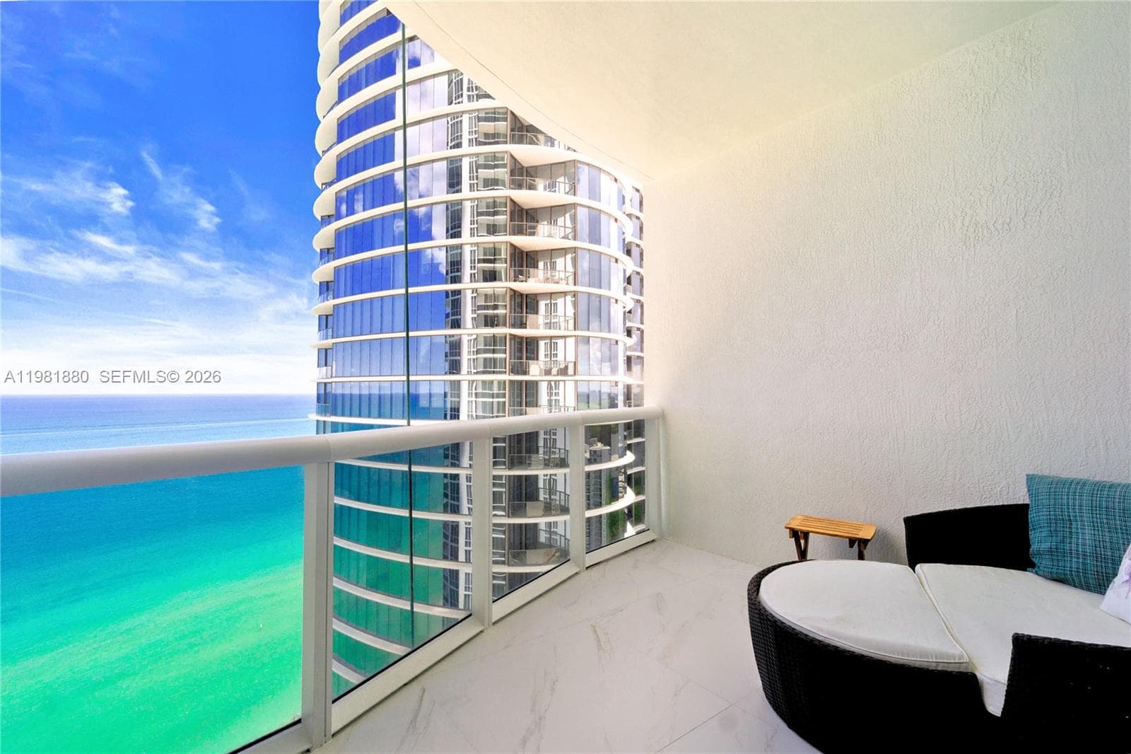 15811 Collins Ave # 2606, Sunny Isles Beach, FL 33160