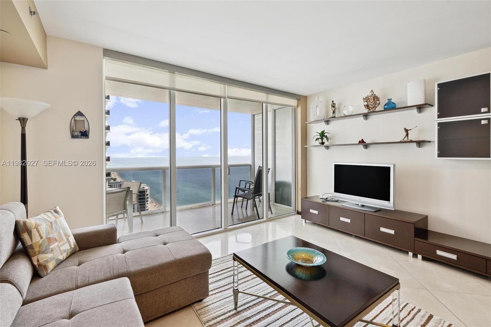 1830 S Ocean Dr # 3909, Hallandale Beach, FL 33009