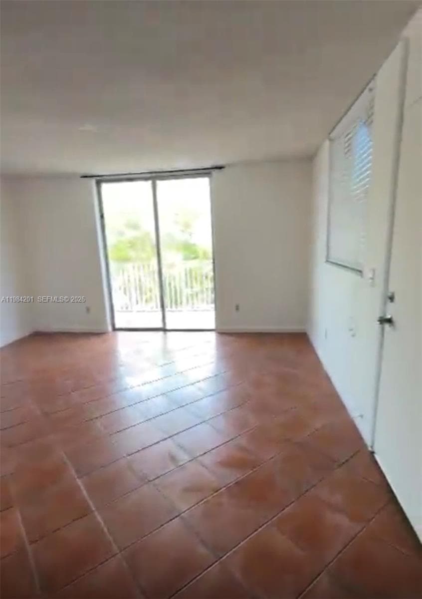 1801 S Treasure Dr # 414, North Bay Village, FL 33141