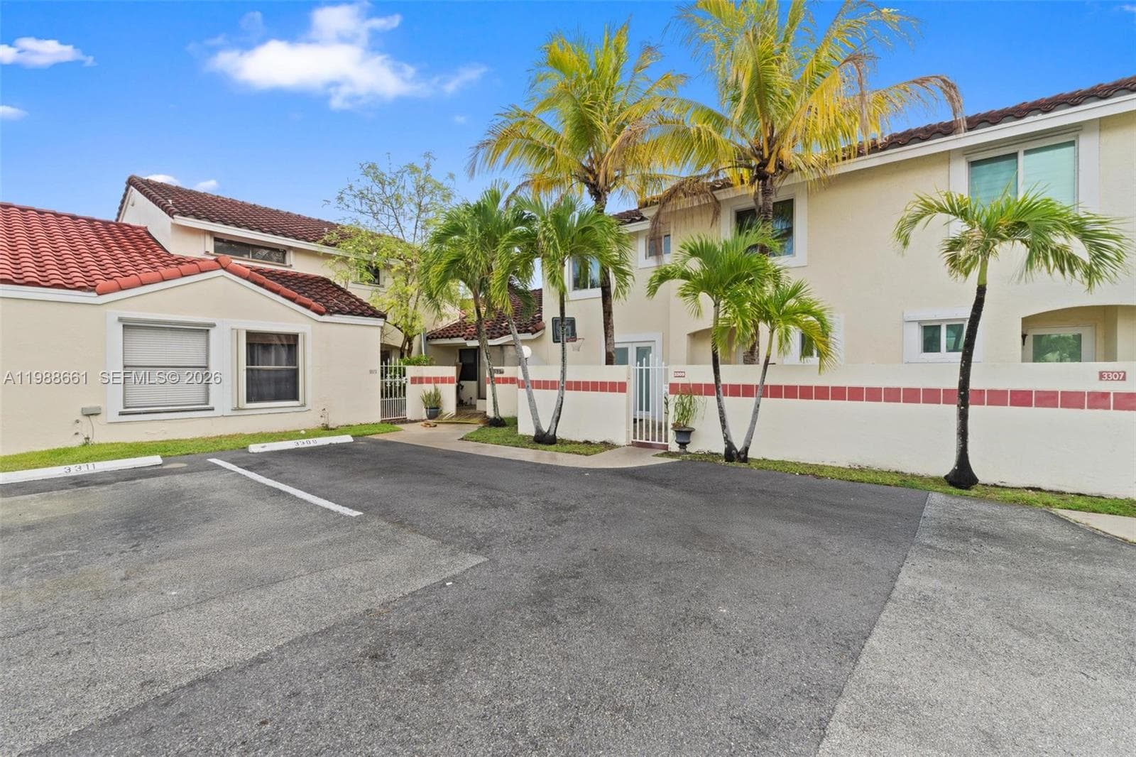3309 San Remo Cir, Homestead, FL 33035