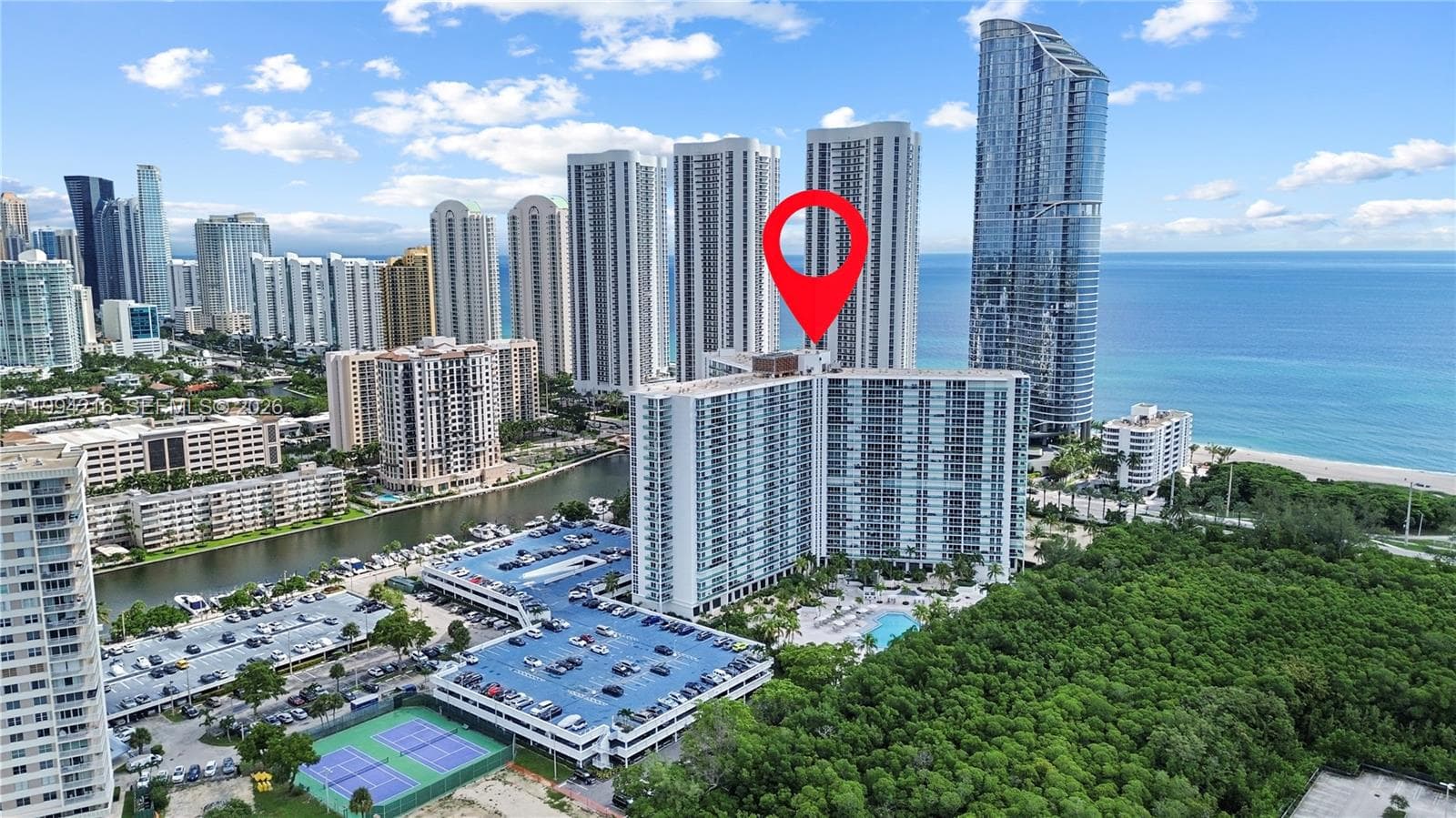 100 Bayview Dr # 507, Sunny Isles Beach, FL 33160