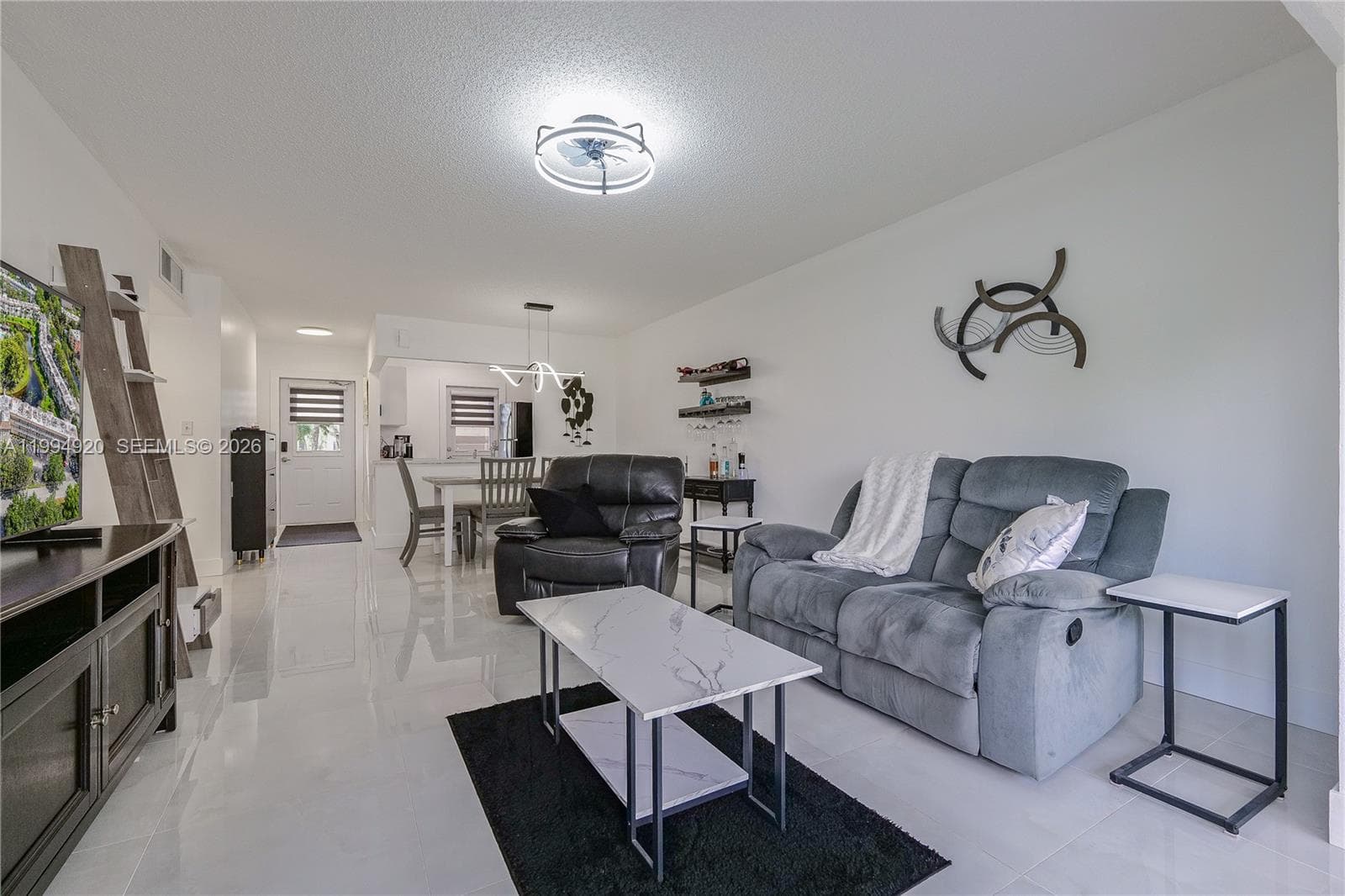4701 NW 34th St # 502, Lauderdale Lakes, FL 33319