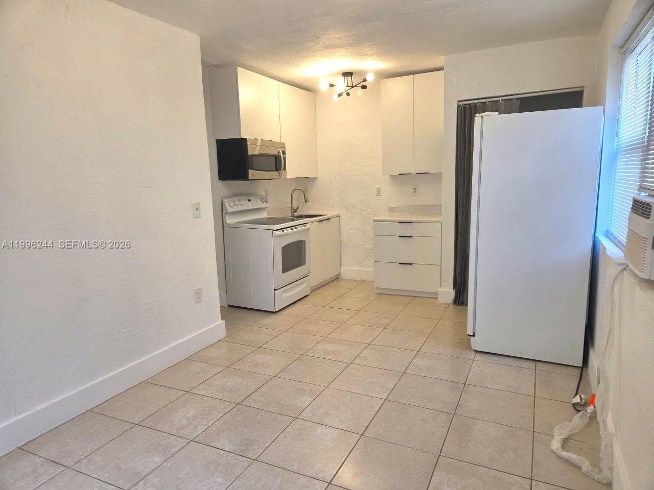34 SW 6th Ave # 4, Dania Beach, FL 33004