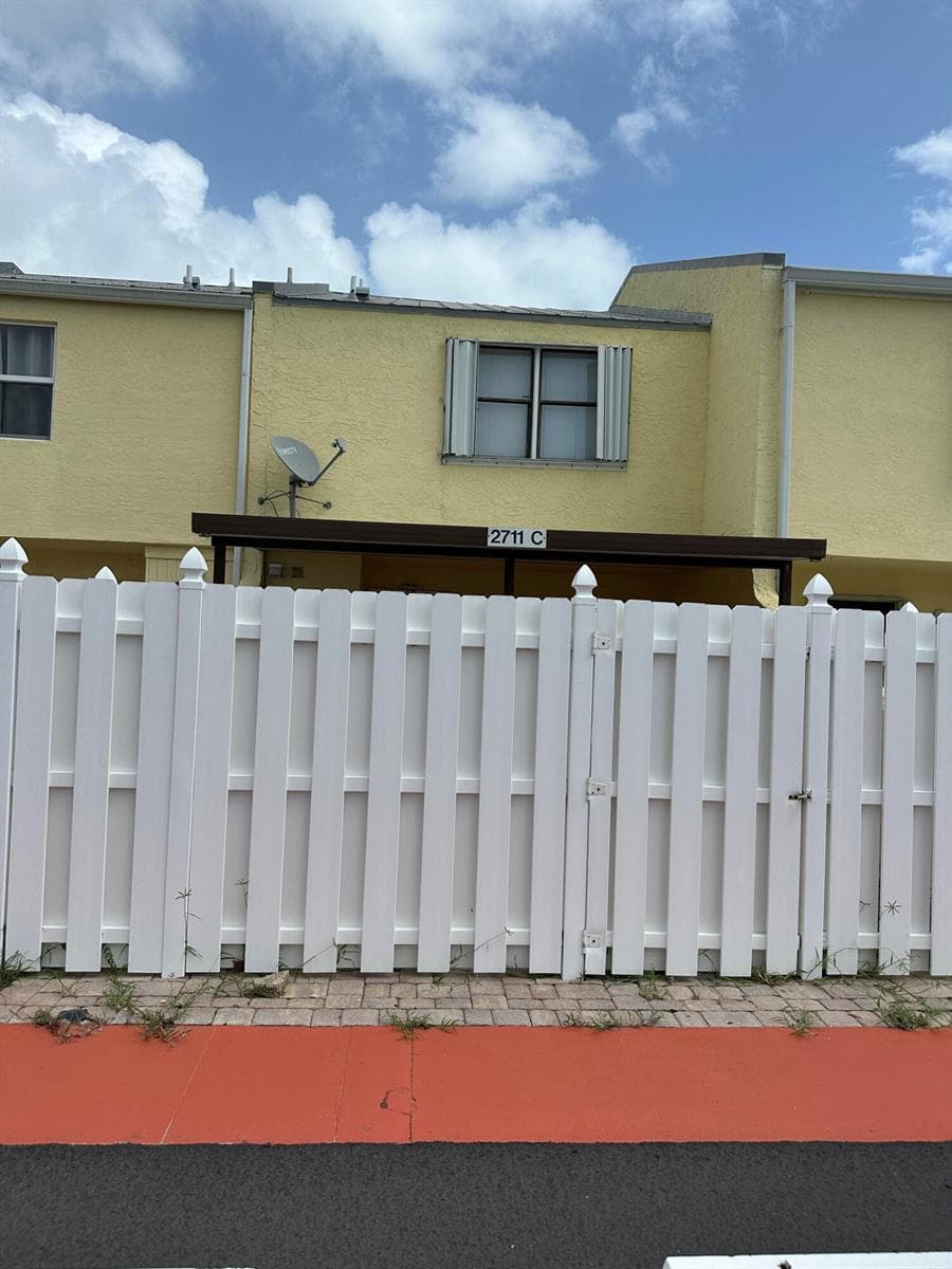 2711 N Highway A1a # C, Hutchinson Island, FL 34949